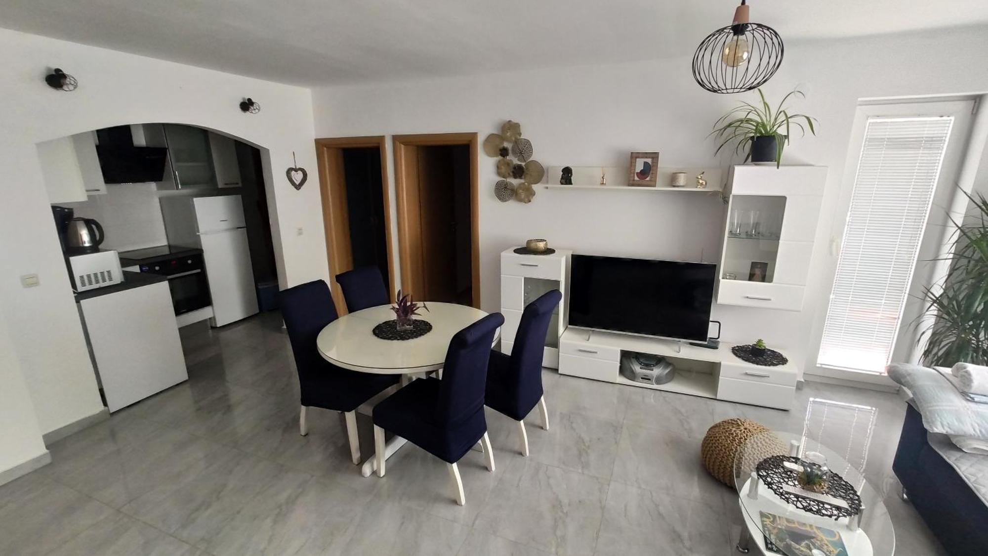 Apartments Mikas Stanici エクステリア 写真