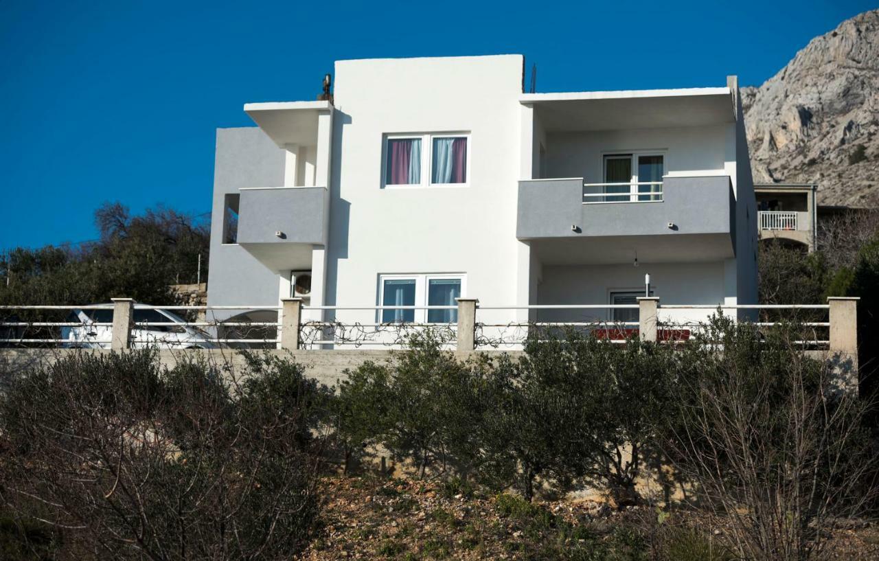 Apartments Mikas Stanici エクステリア 写真
